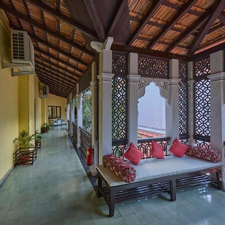 Royal Orchid Metropole Mysore Exterior foto