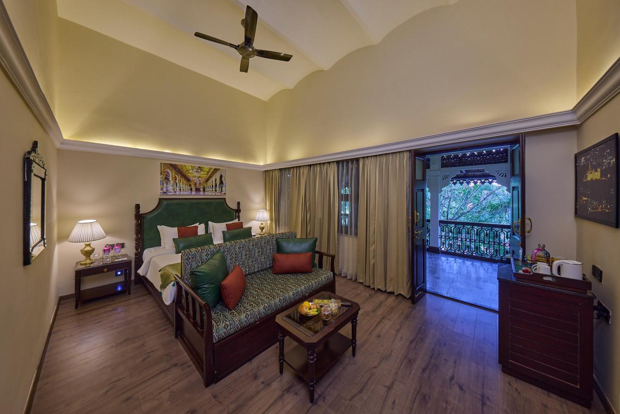 Royal Orchid Metropole Mysore Exterior foto