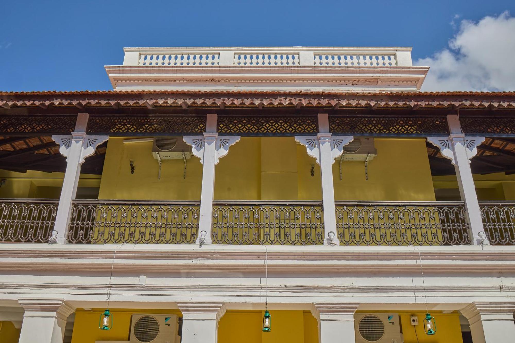 Royal Orchid Metropole Mysore Exterior foto