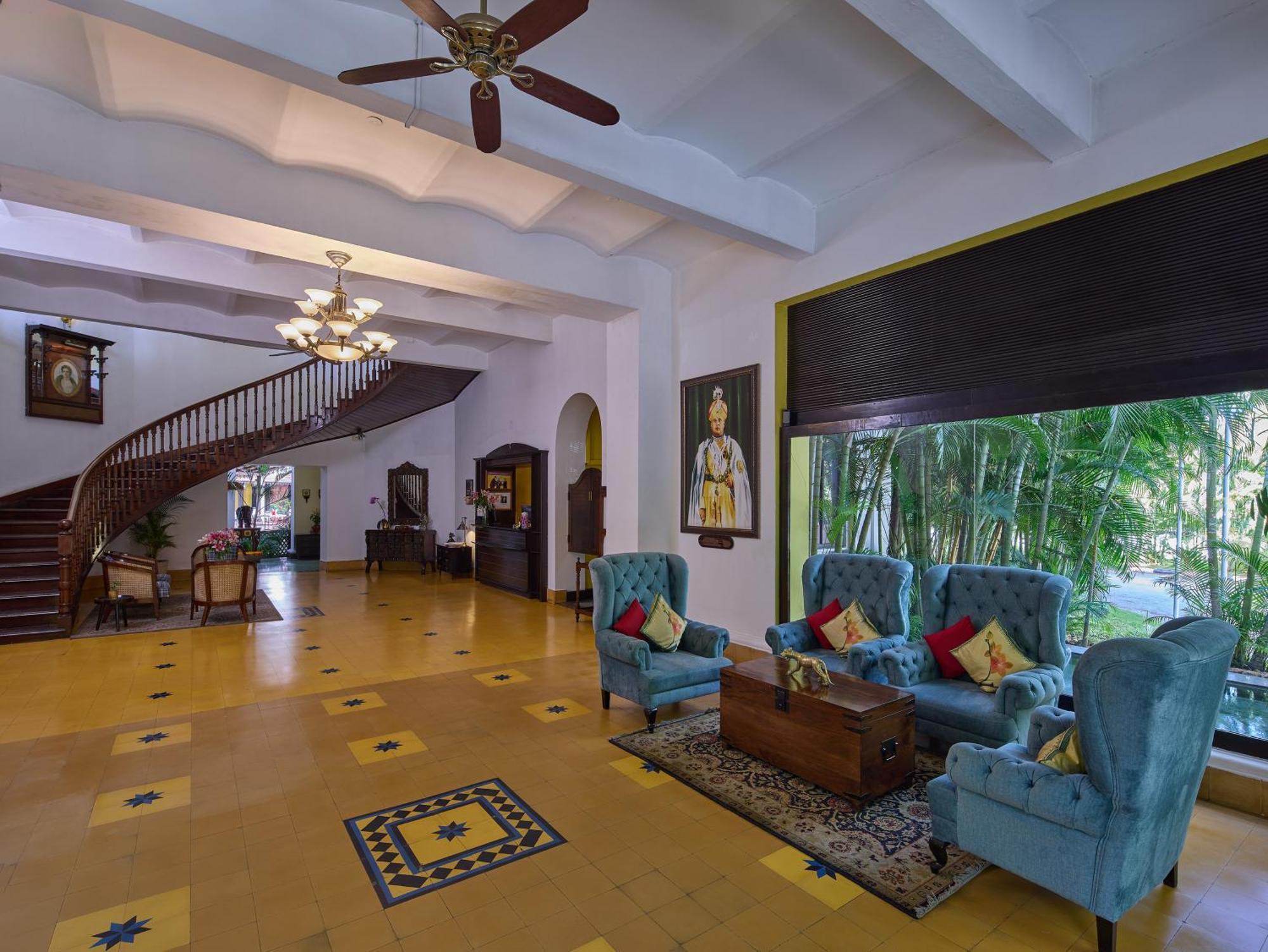 Royal Orchid Metropole Mysore Exterior foto